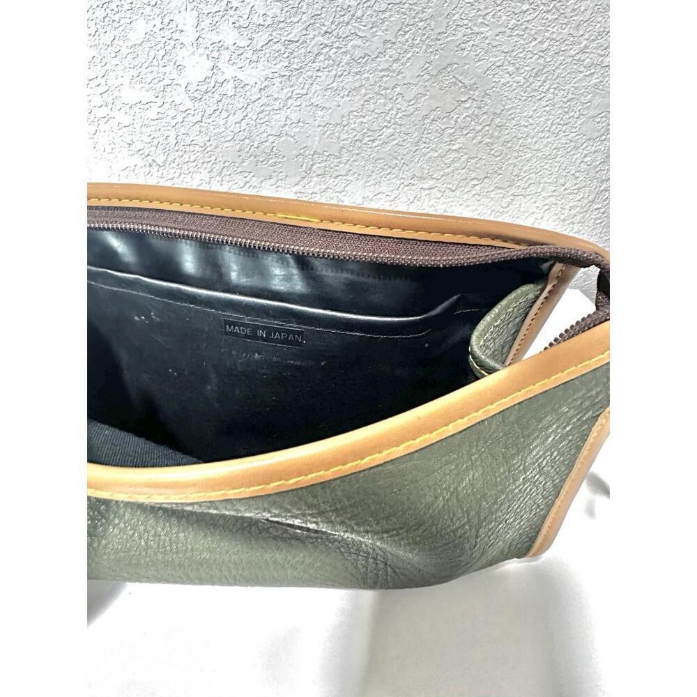 Remy Martin Cognac Green and Brown Leather Zip Up Small Bag - Picture 3 of 10